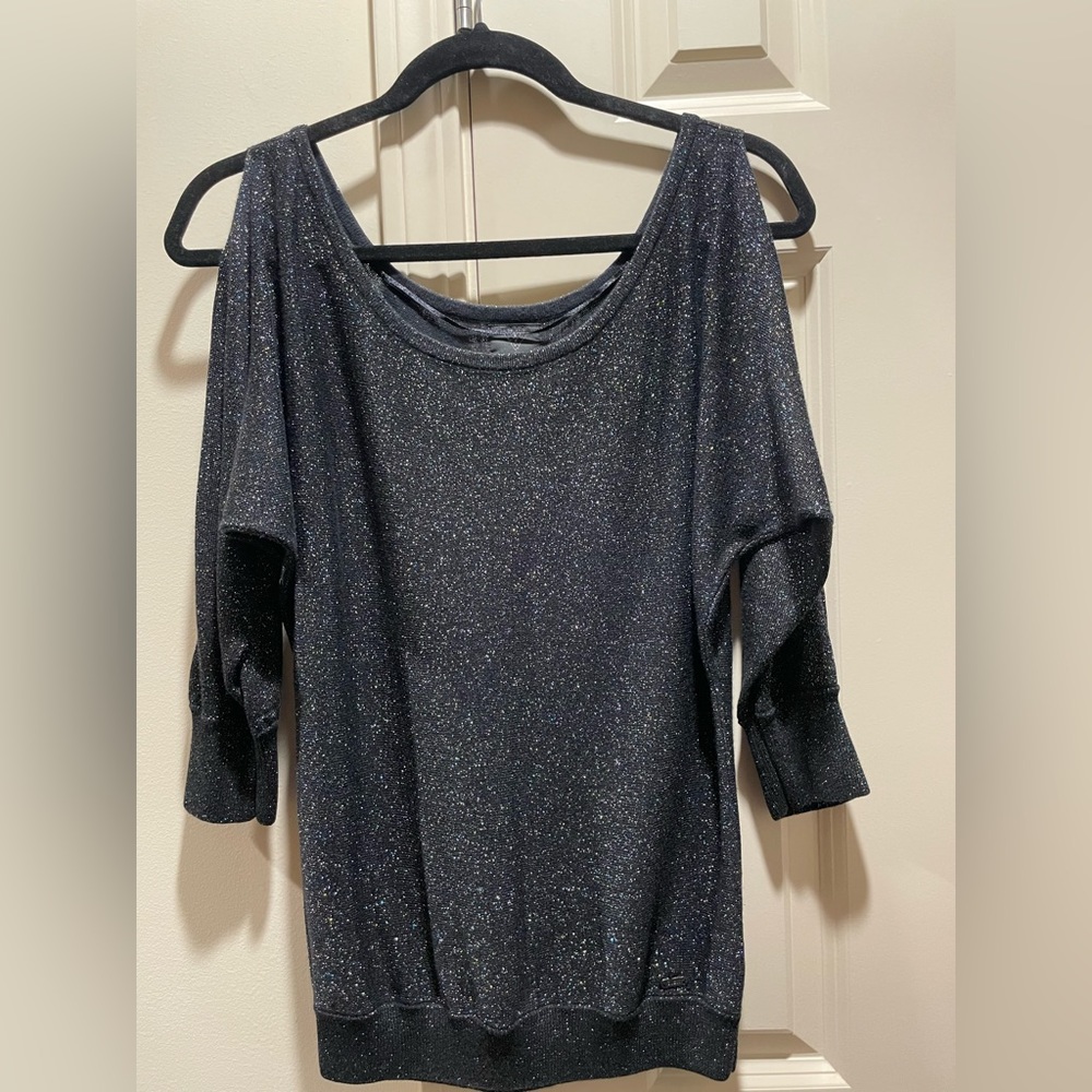 Guess top